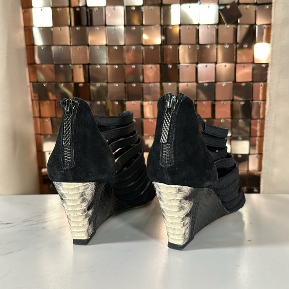 Donald J Pliner Pelle Elastic Strappy Wedge Sandals Women's Size 8 with Reptile - Picture 6 of 12